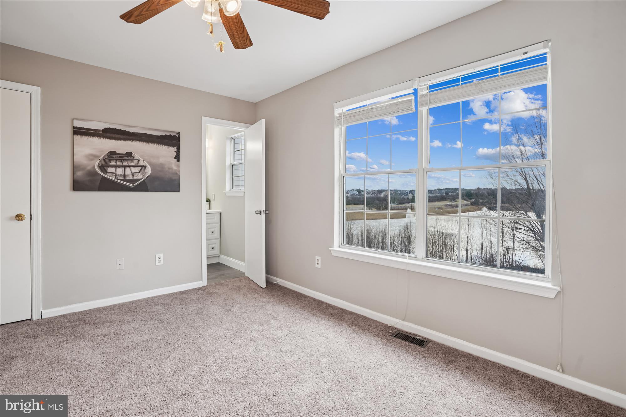 EXETER - Residential