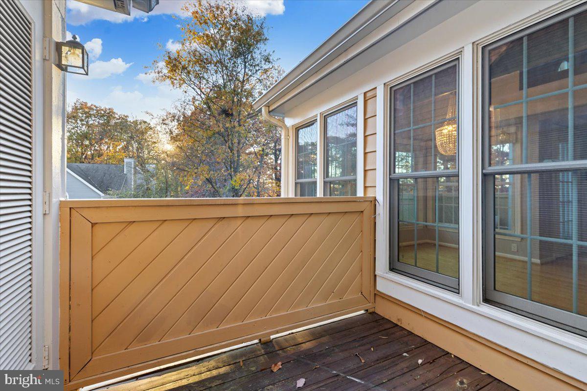 HAMPTON POINTE - Residential