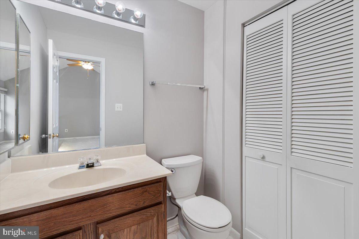 HAMPTON POINTE - Residential