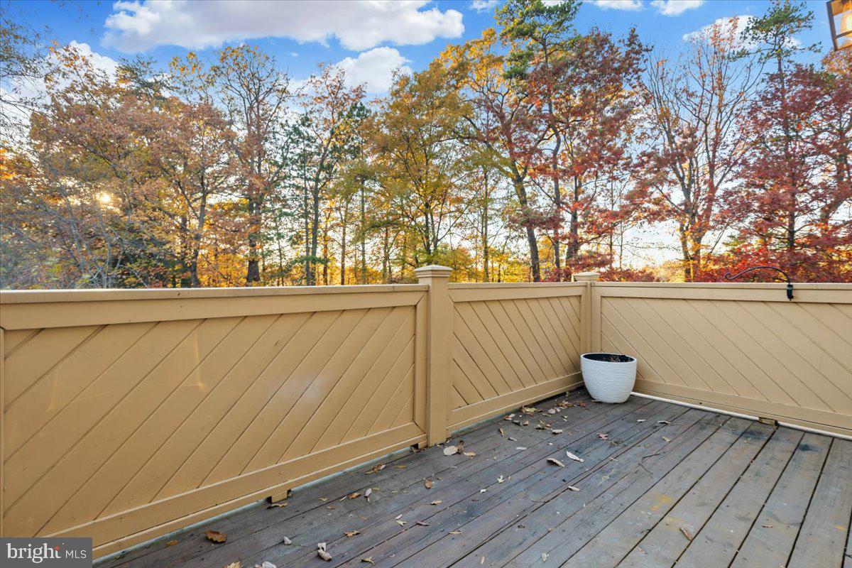 HAMPTON POINTE - Residential