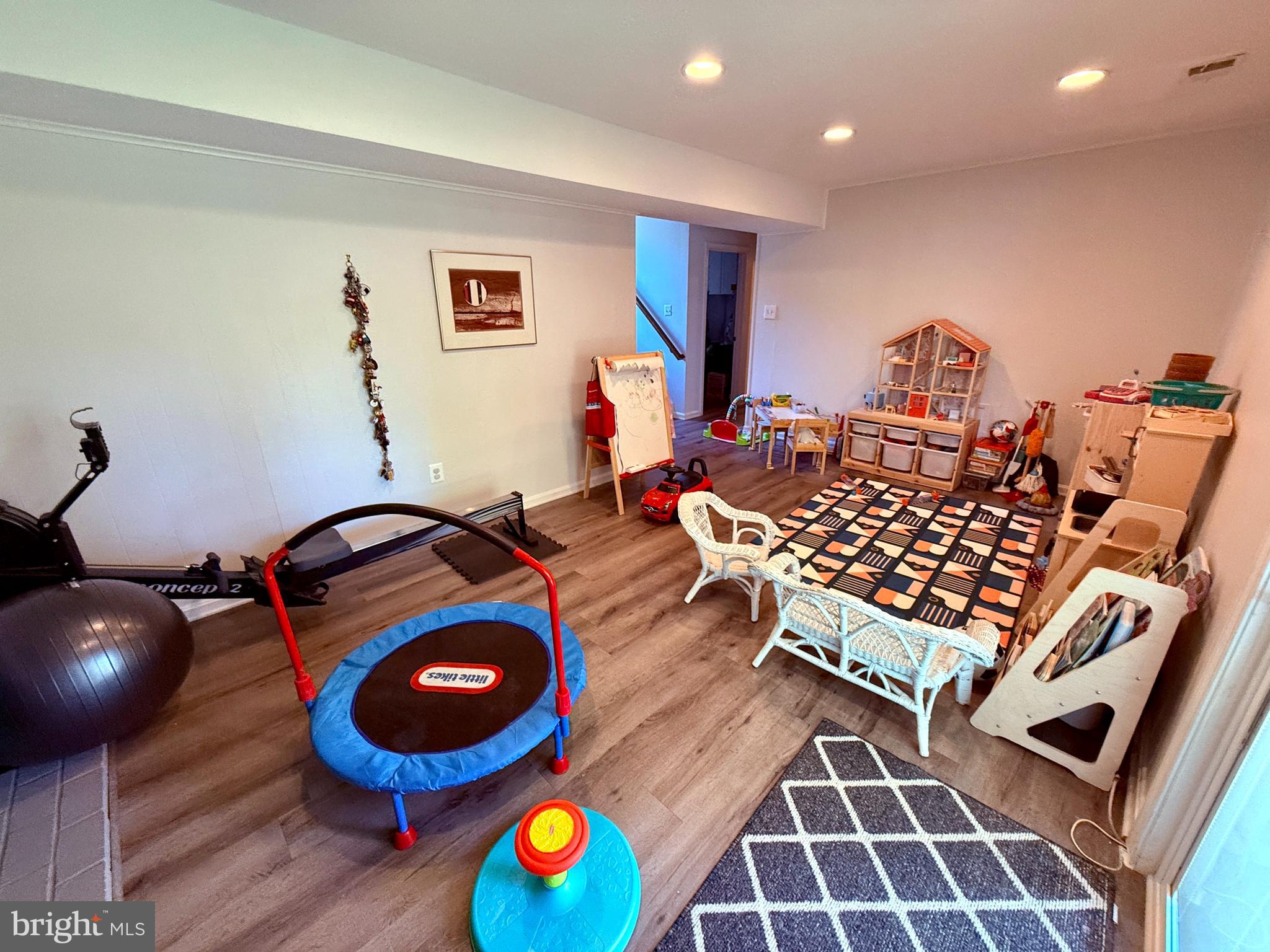 SOUTH KINGS FOREST - Residential Lease