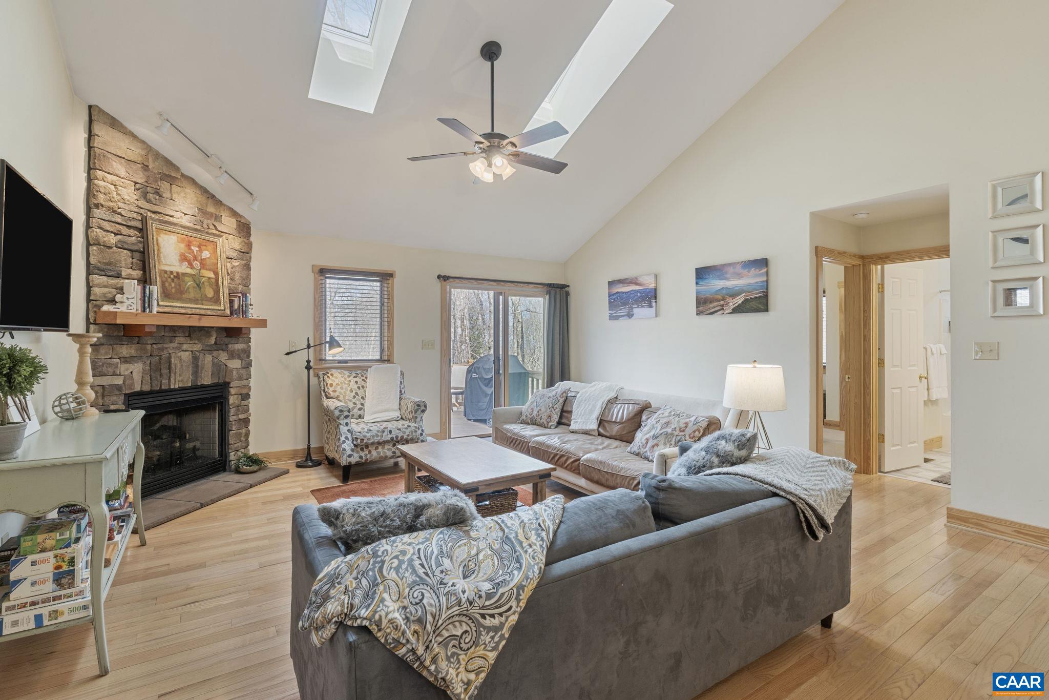 WINTERGREEN RESORT - Residential