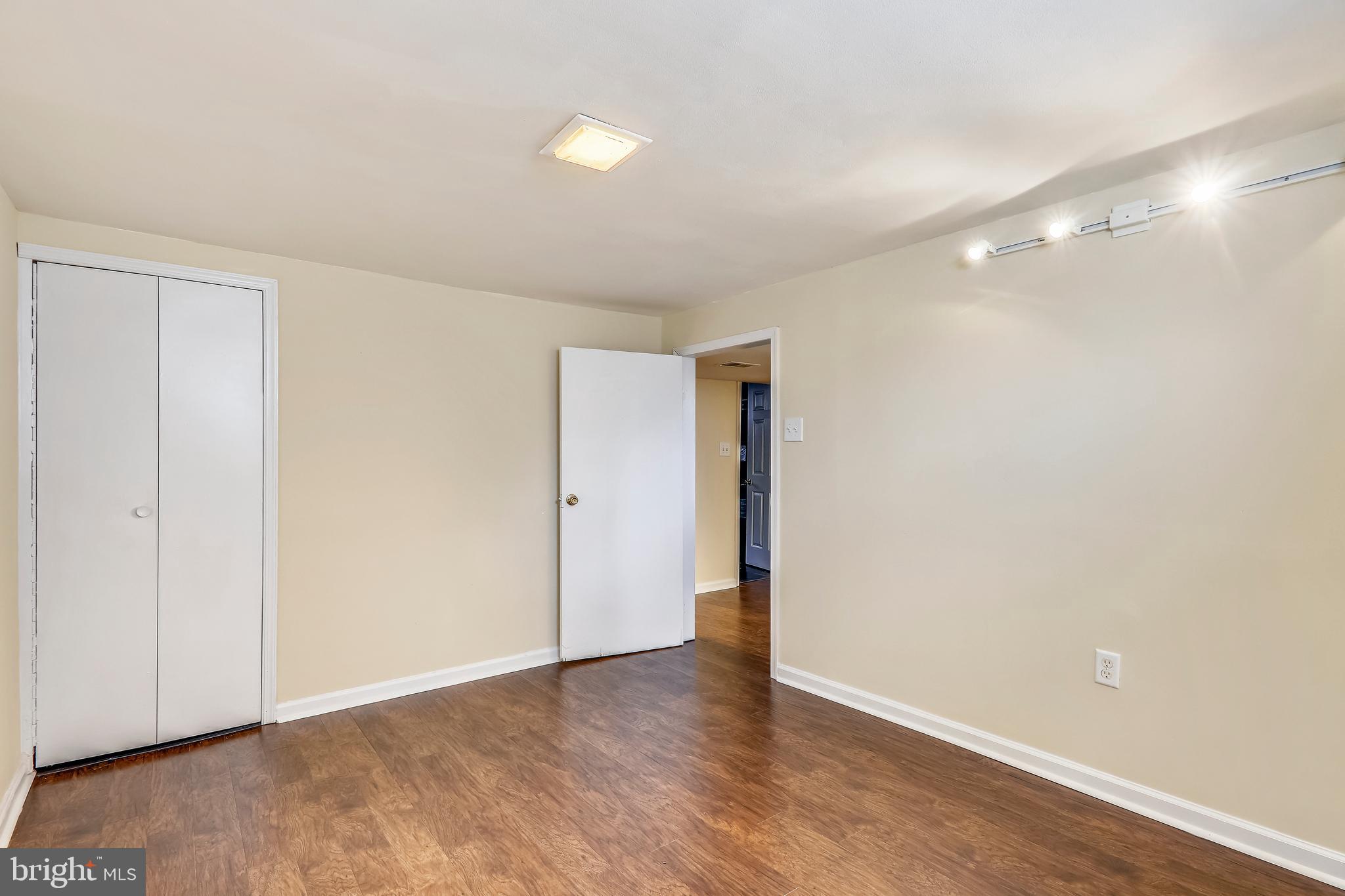 HOLLYWOOD - Residential