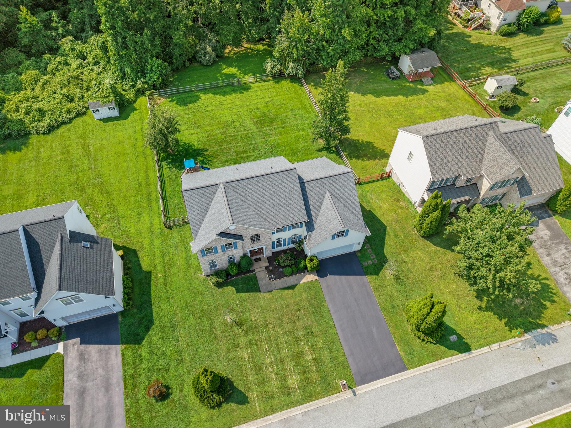 27 WHIRLAWAY DRIVE
