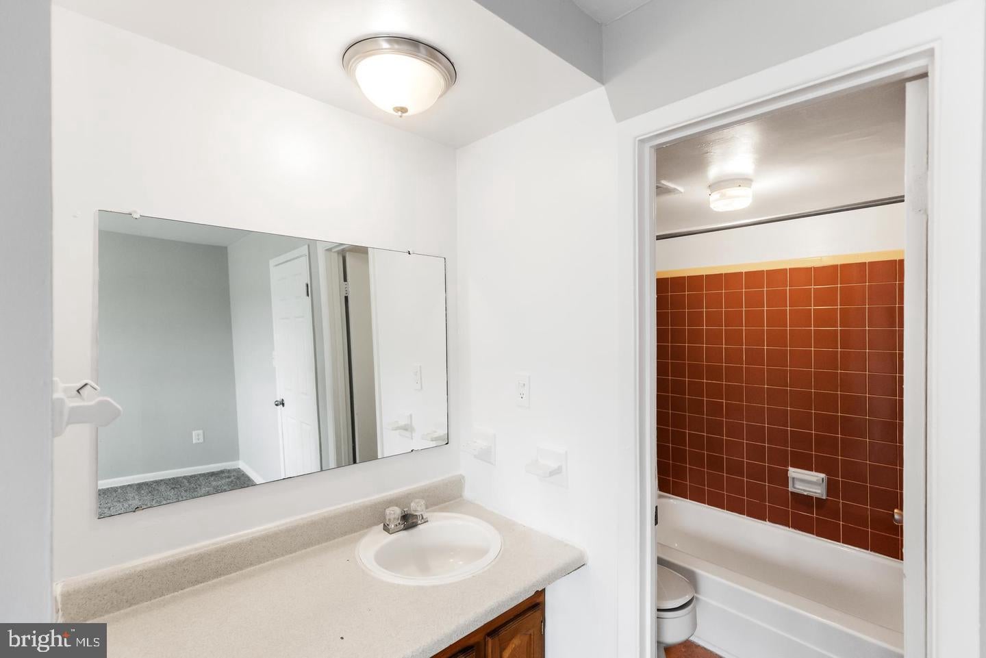 5344 C STREET SE 302