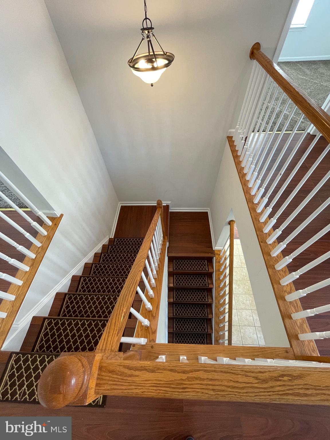 WAKELAND MANOR - Residential Lease