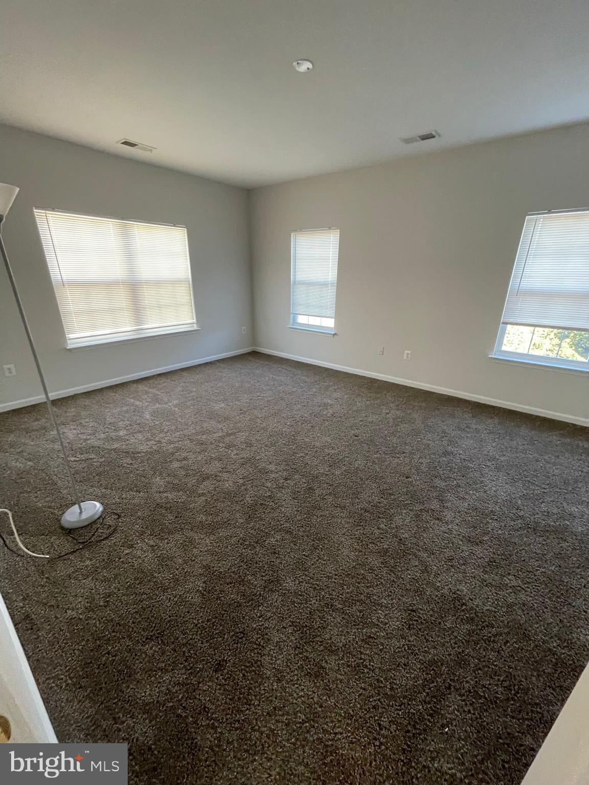 WAKELAND MANOR - Residential Lease