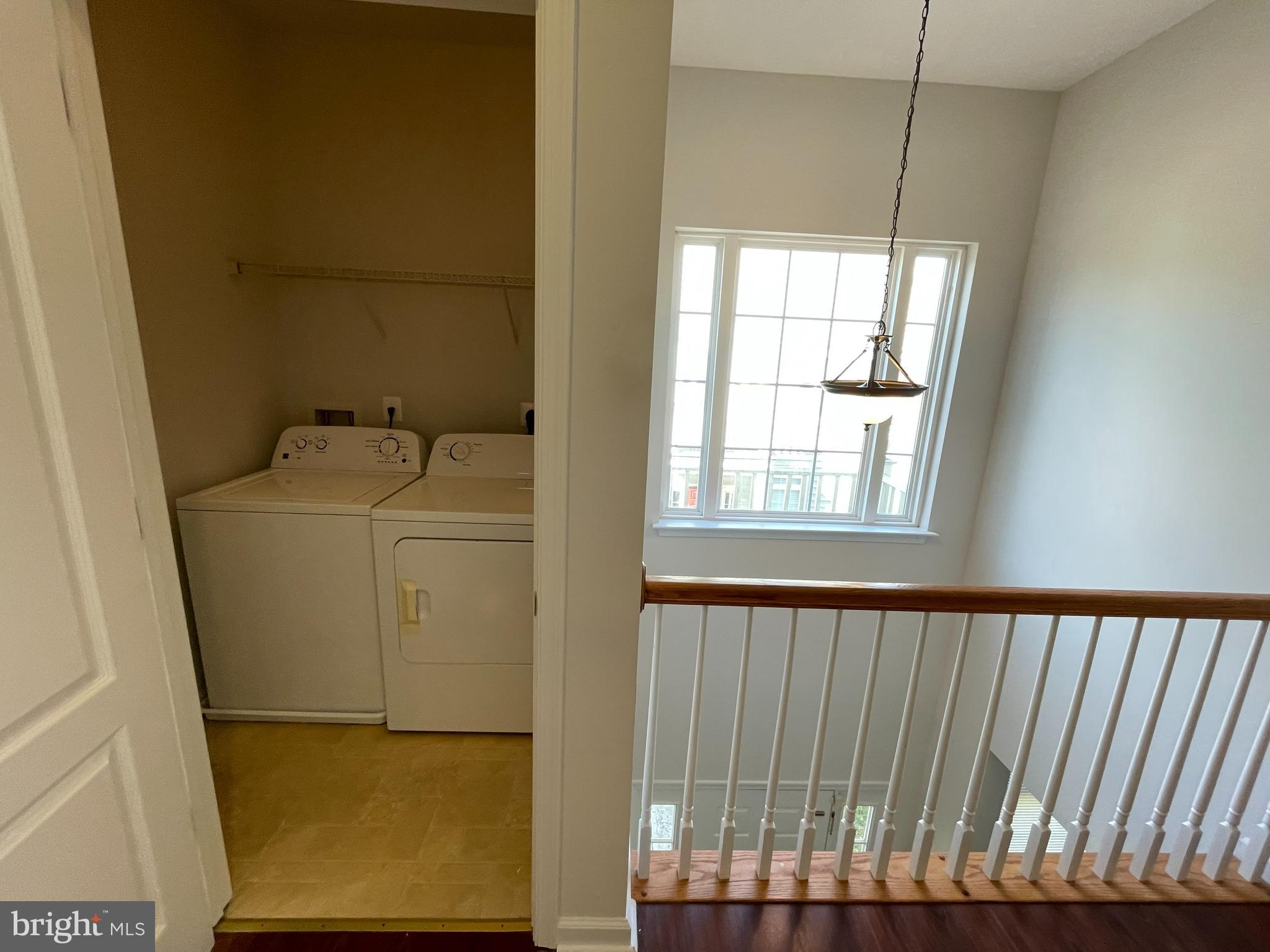 WAKELAND MANOR - Residential Lease