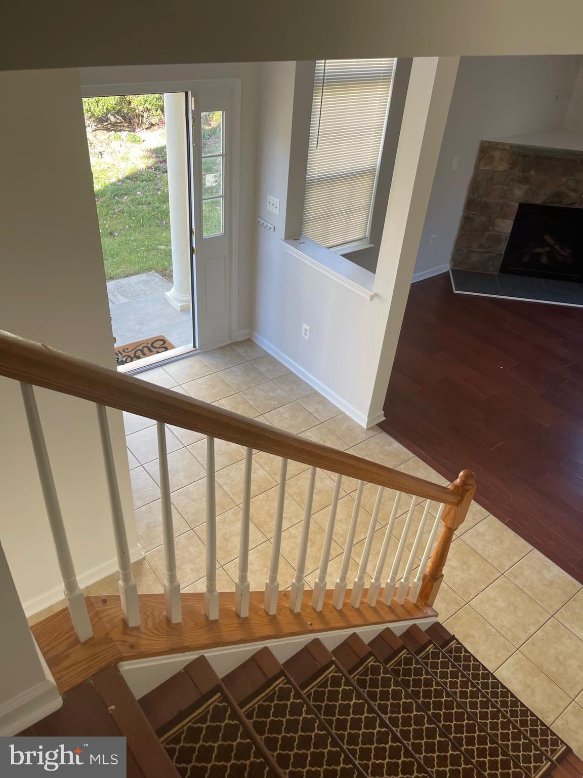 WAKELAND MANOR - Residential Lease