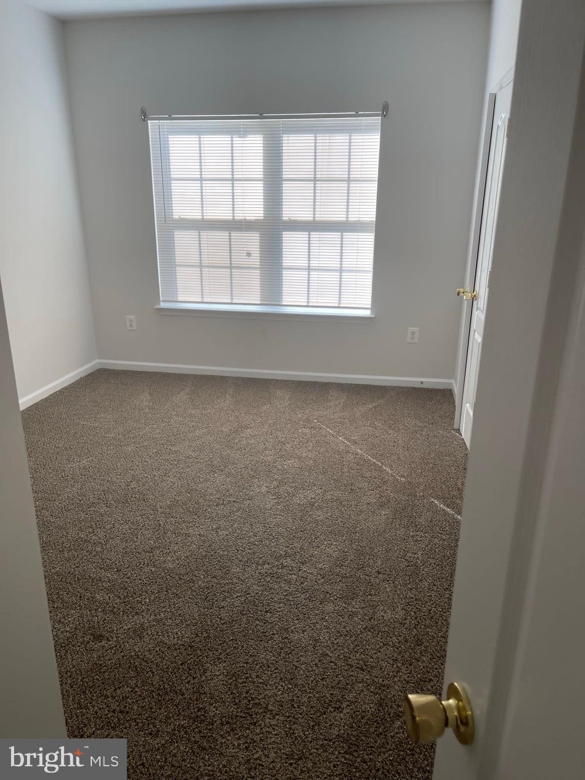 WAKELAND MANOR - Residential Lease