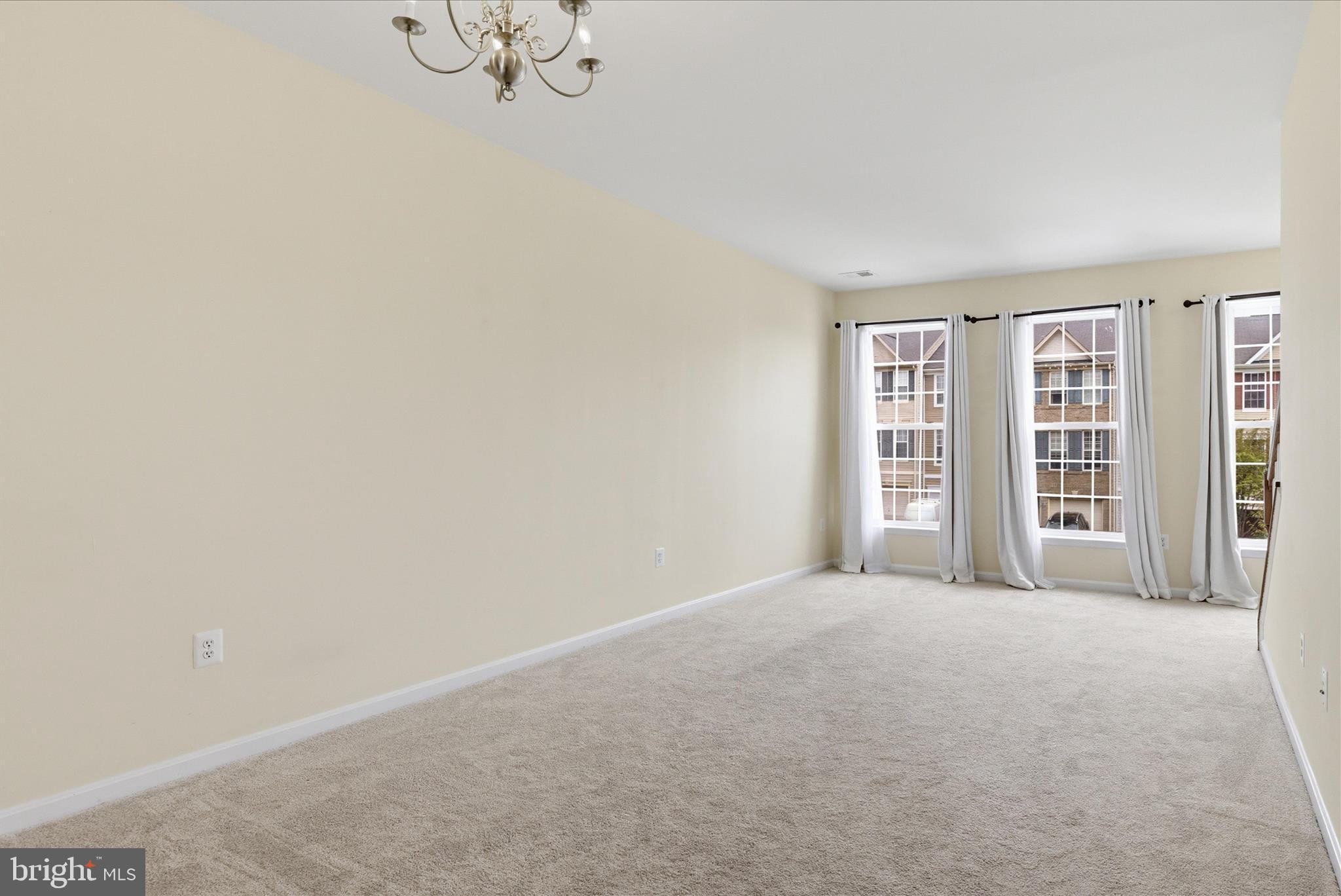 POWELLS RUN VILLAGE COND - Residential