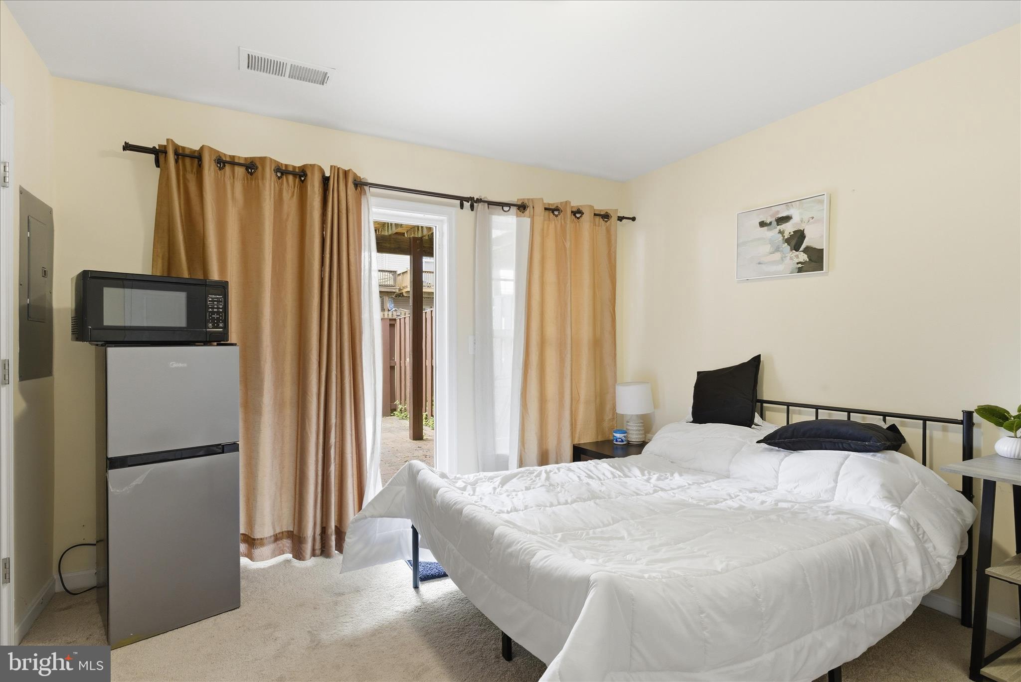 POWELLS RUN VILLAGE COND - Residential