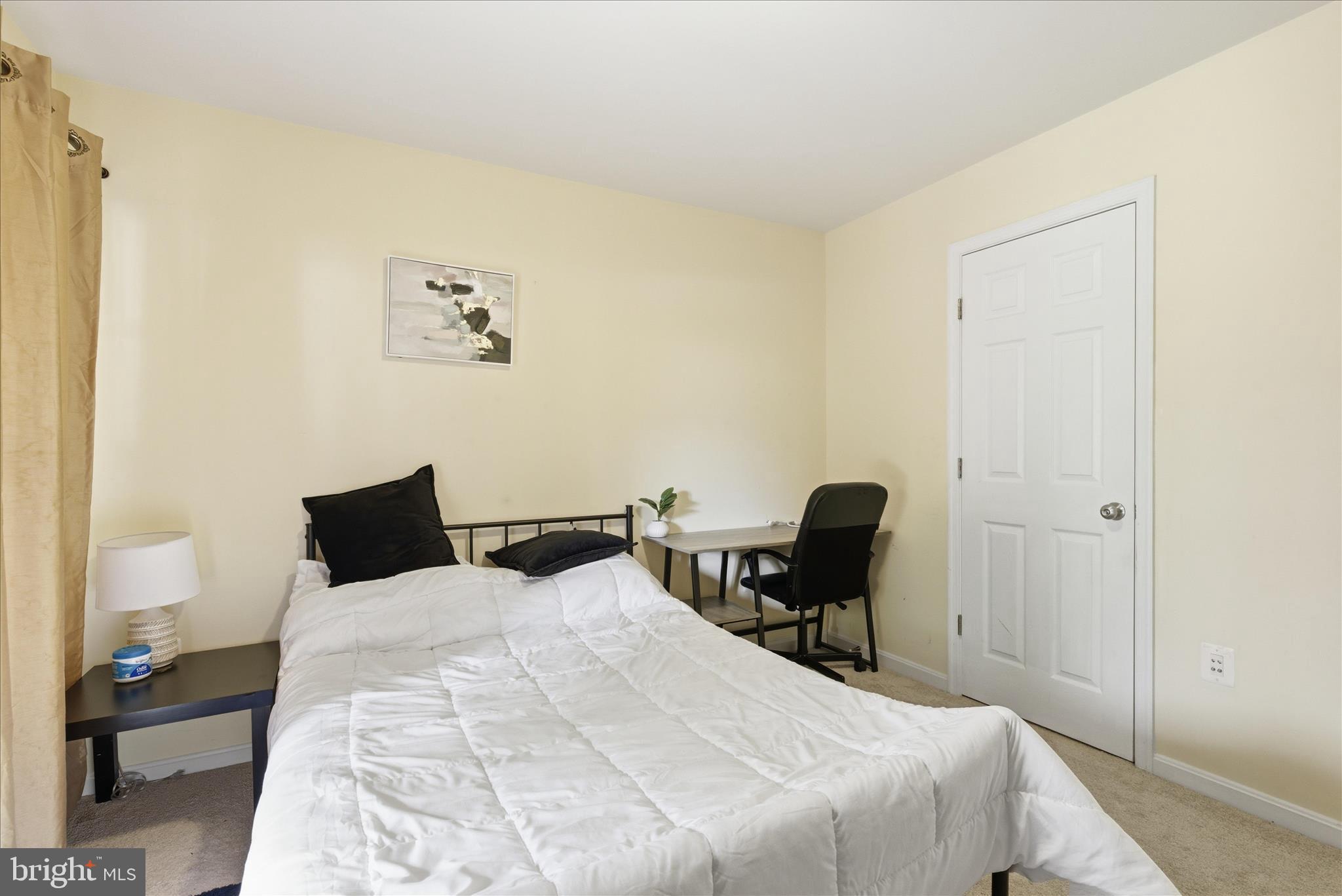 POWELLS RUN VILLAGE COND - Residential