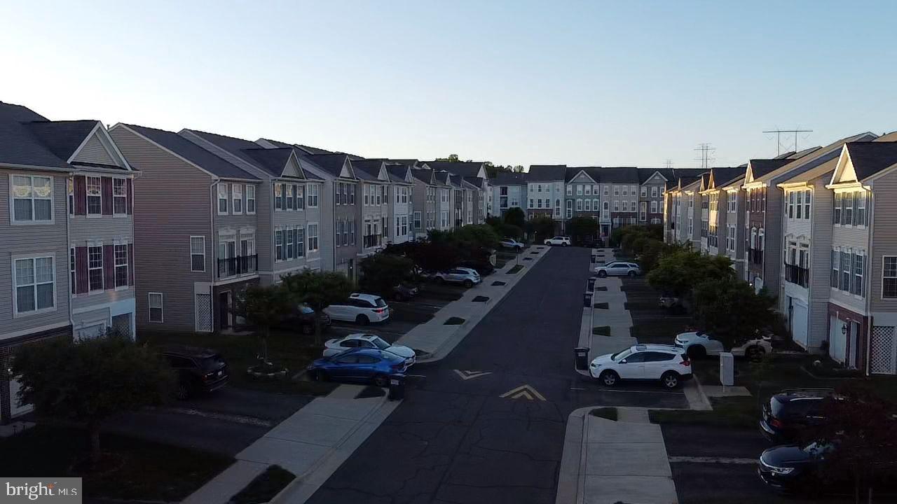 POWELLS RUN VILLAGE COND - Residential