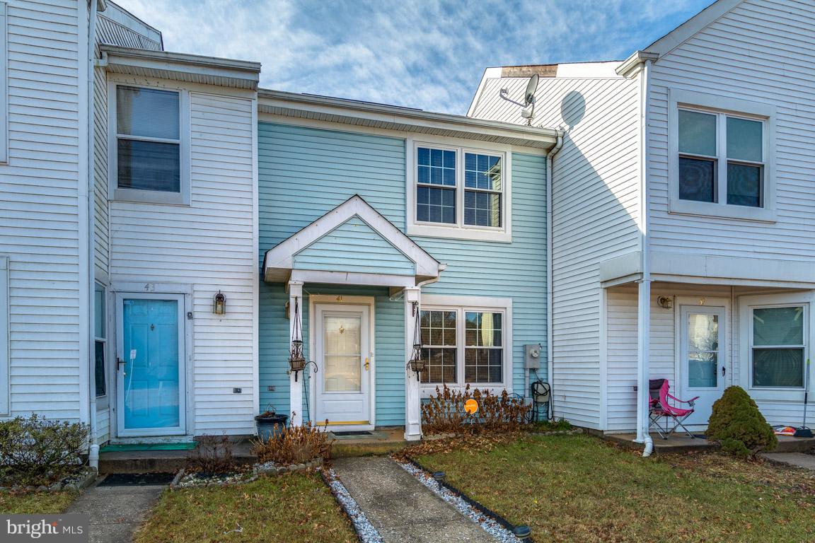 VILLAGE OF PAWNEE - Residential