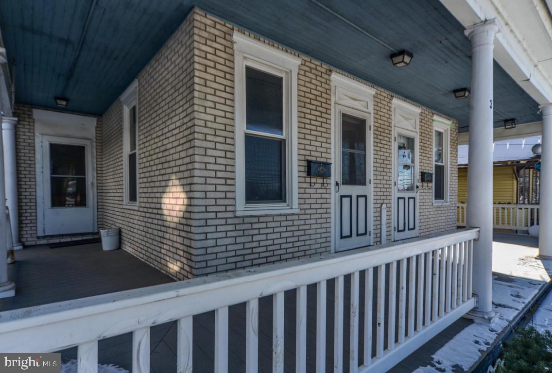 MILLERSVILLE - Residential