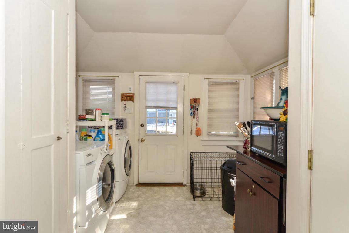 MILLERSVILLE - Residential