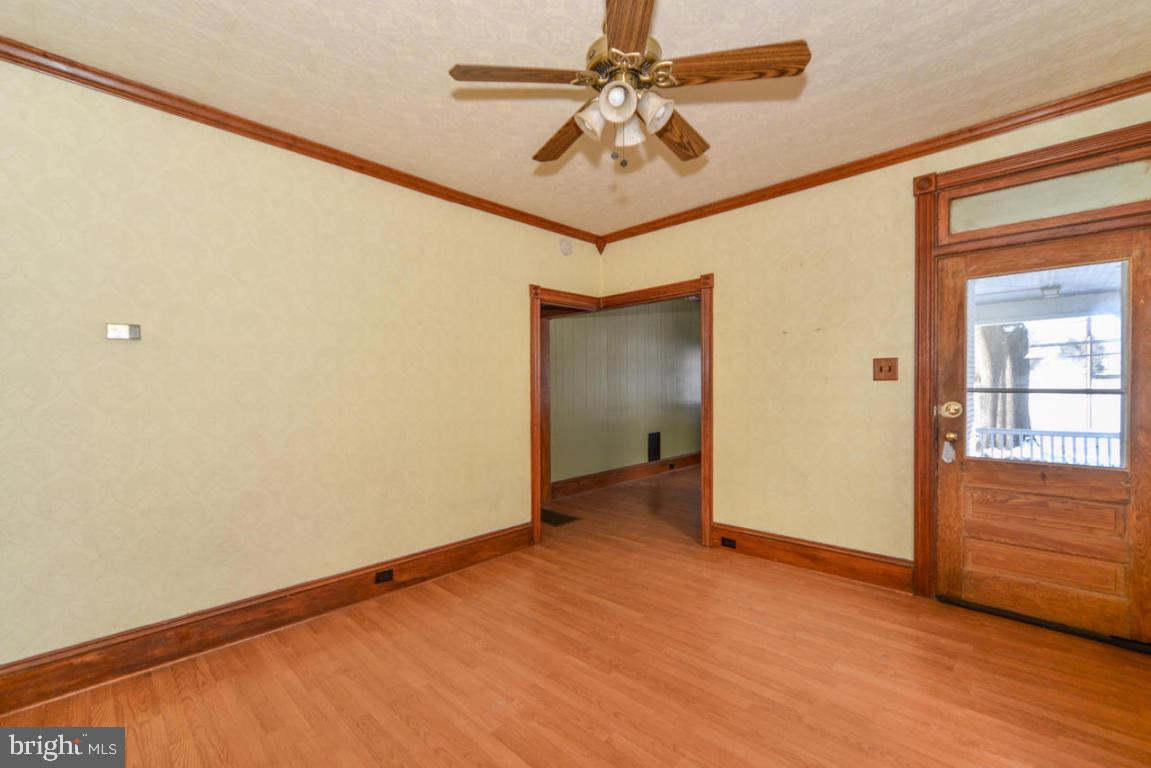 MILLERSVILLE - Residential
