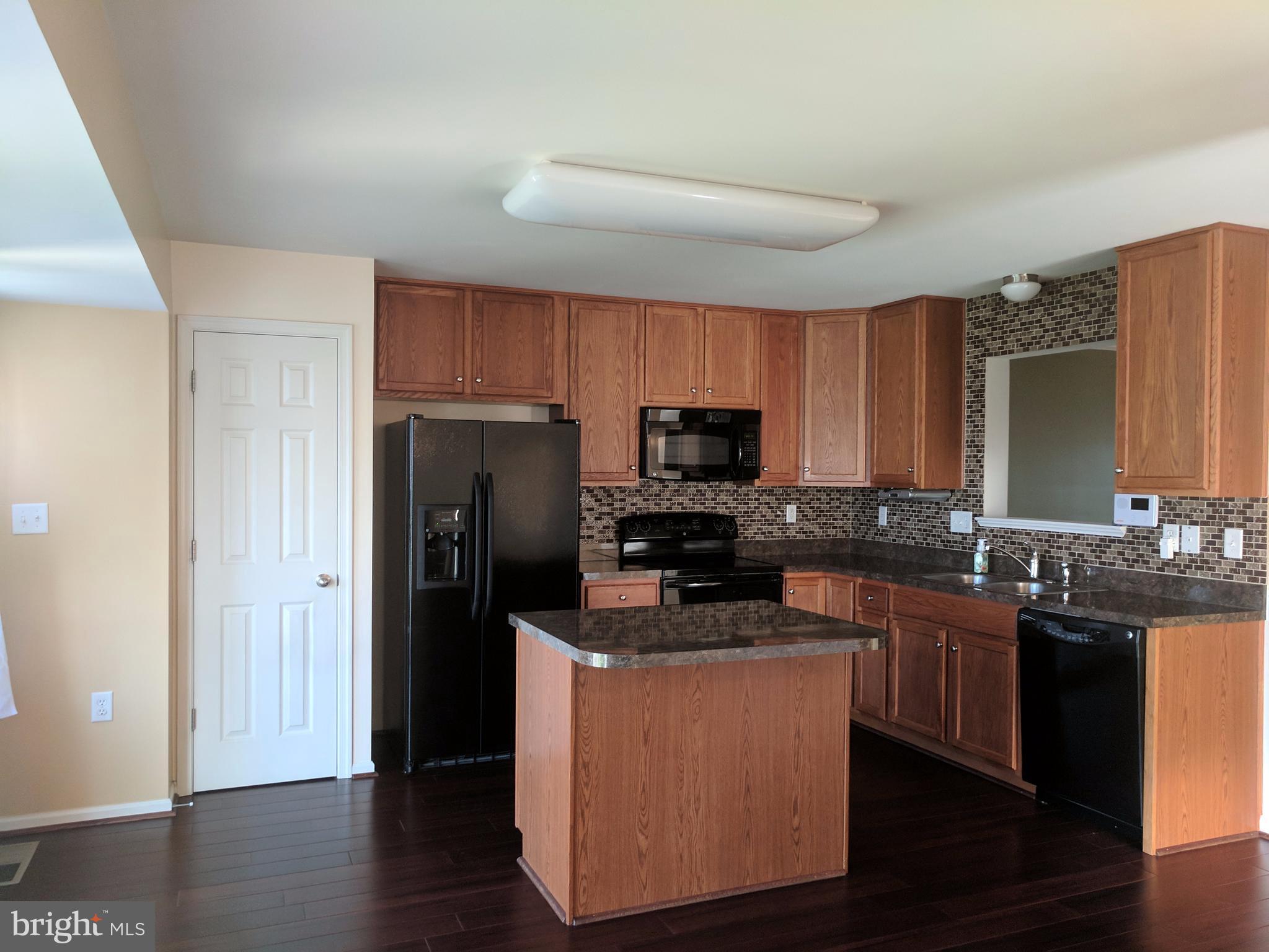 MARLOWE WOODS - Residential