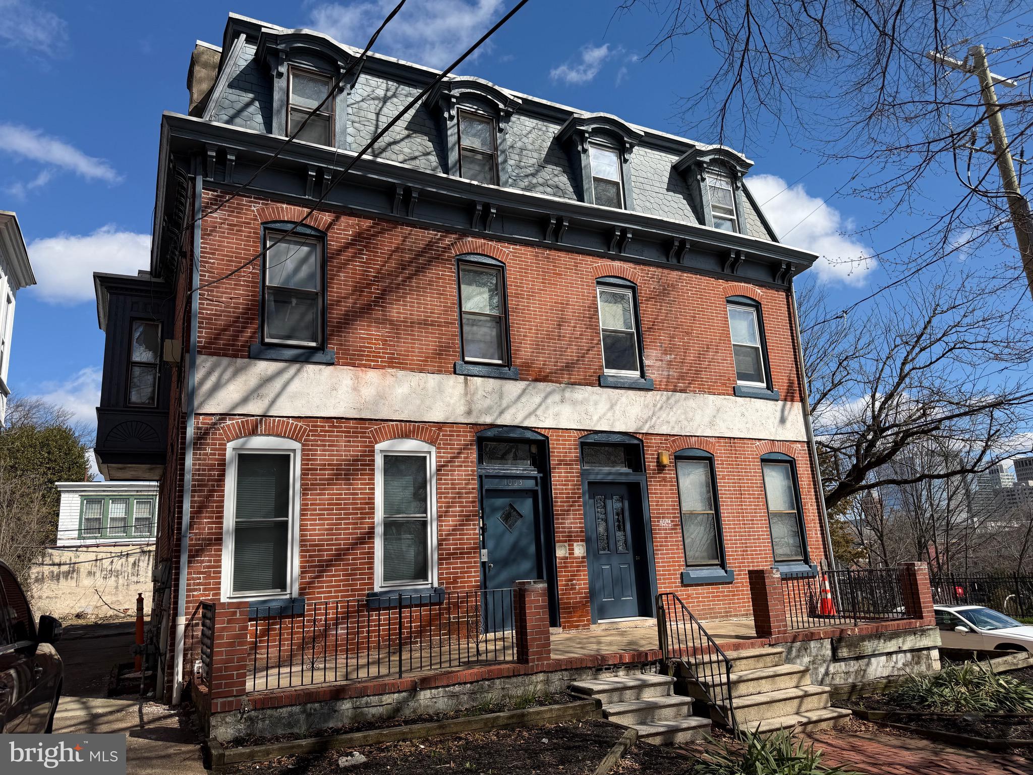 1001 & 1003 W. 8th St. W 8TH STREET