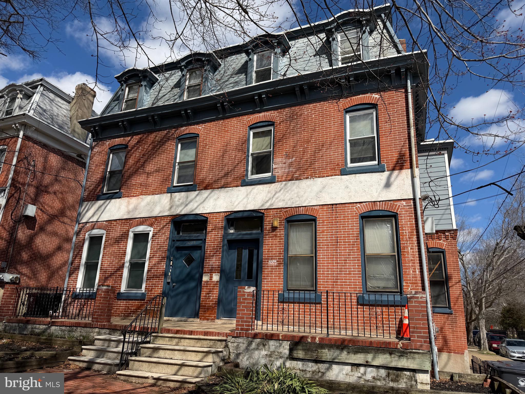 1001 & 1003 W. 8th St. W 8TH STREET