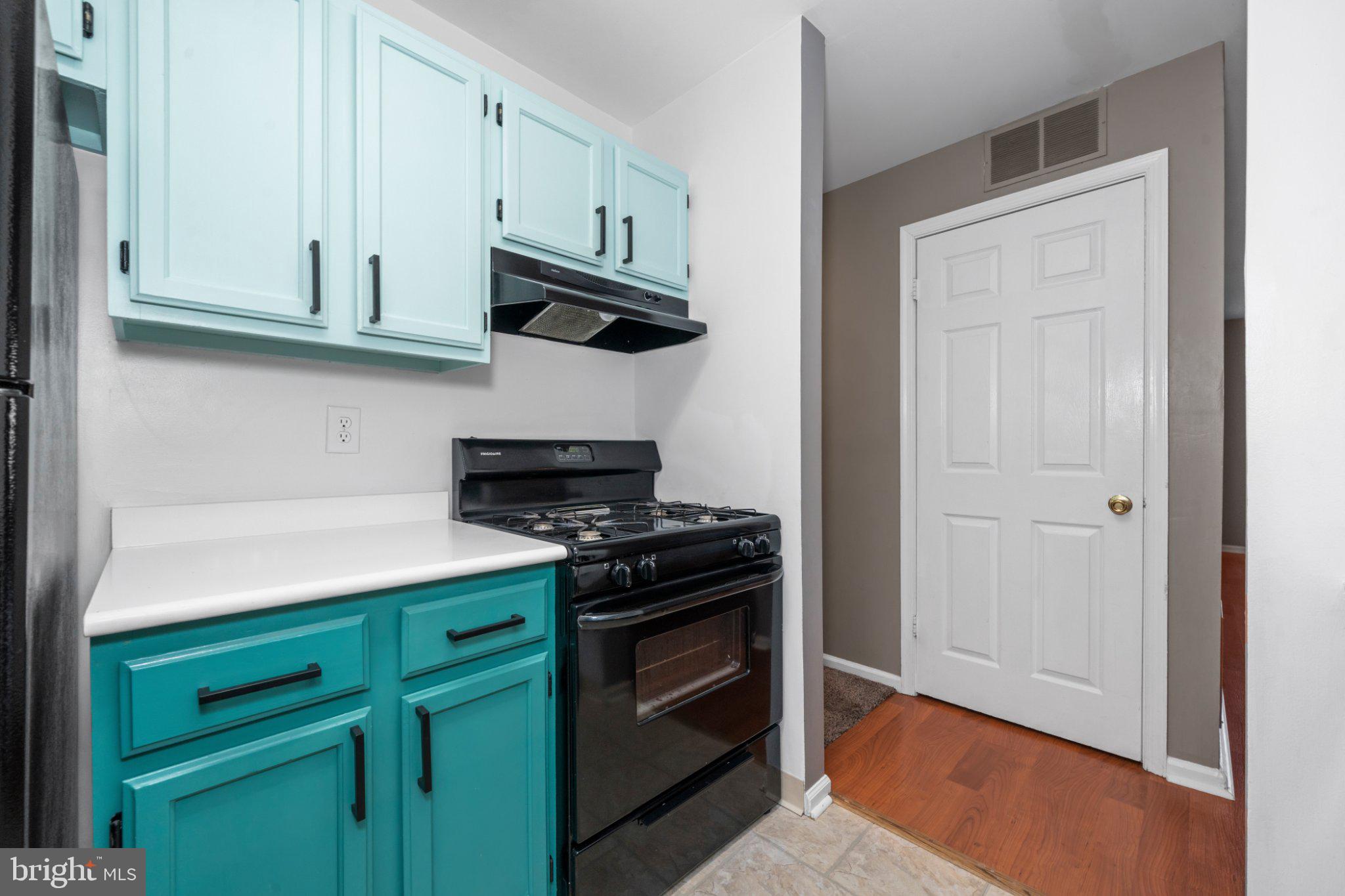 BERKSHIRE LIMESTON - Residential