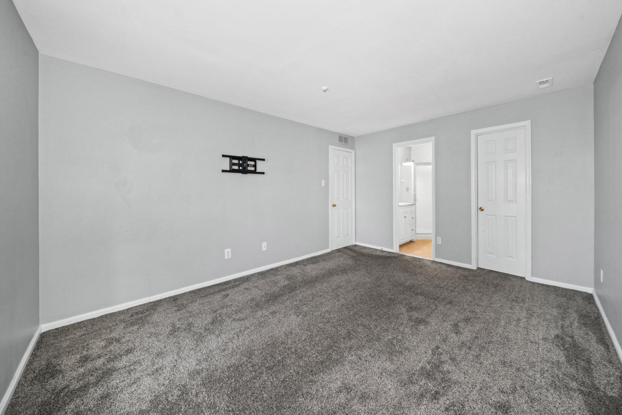 BERKSHIRE LIMESTON - Residential