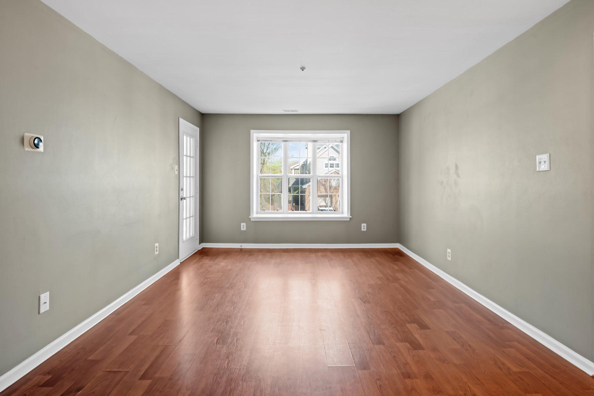 3111 CHARING CROSSING 36