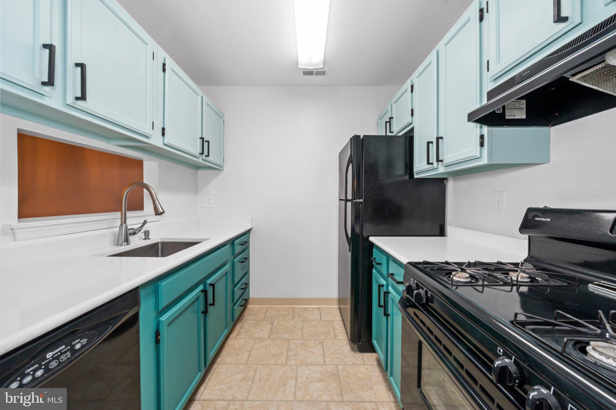 BERKSHIRE LIMESTON - Residential