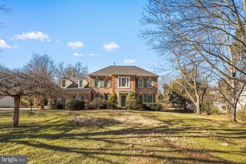Photo of 10508 Forestgate Place, GLENN DALE, MD 20769 (MLS # MDPG2189508)