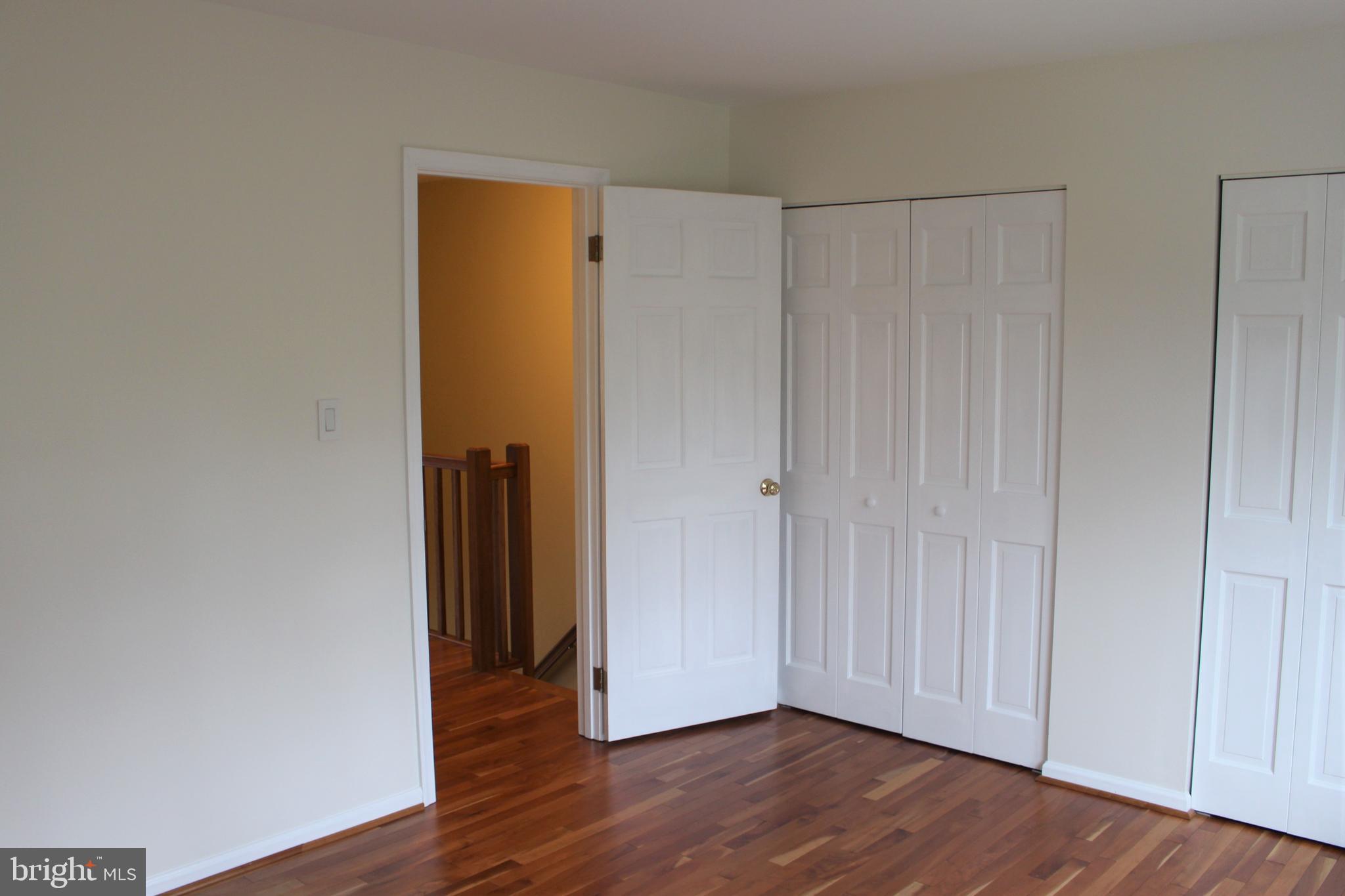 LEEDS SQUARE - Residential Lease