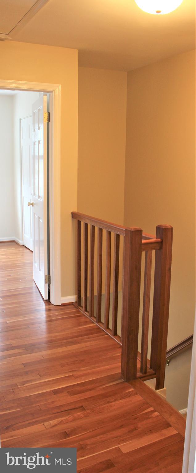 LEEDS SQUARE - Residential Lease