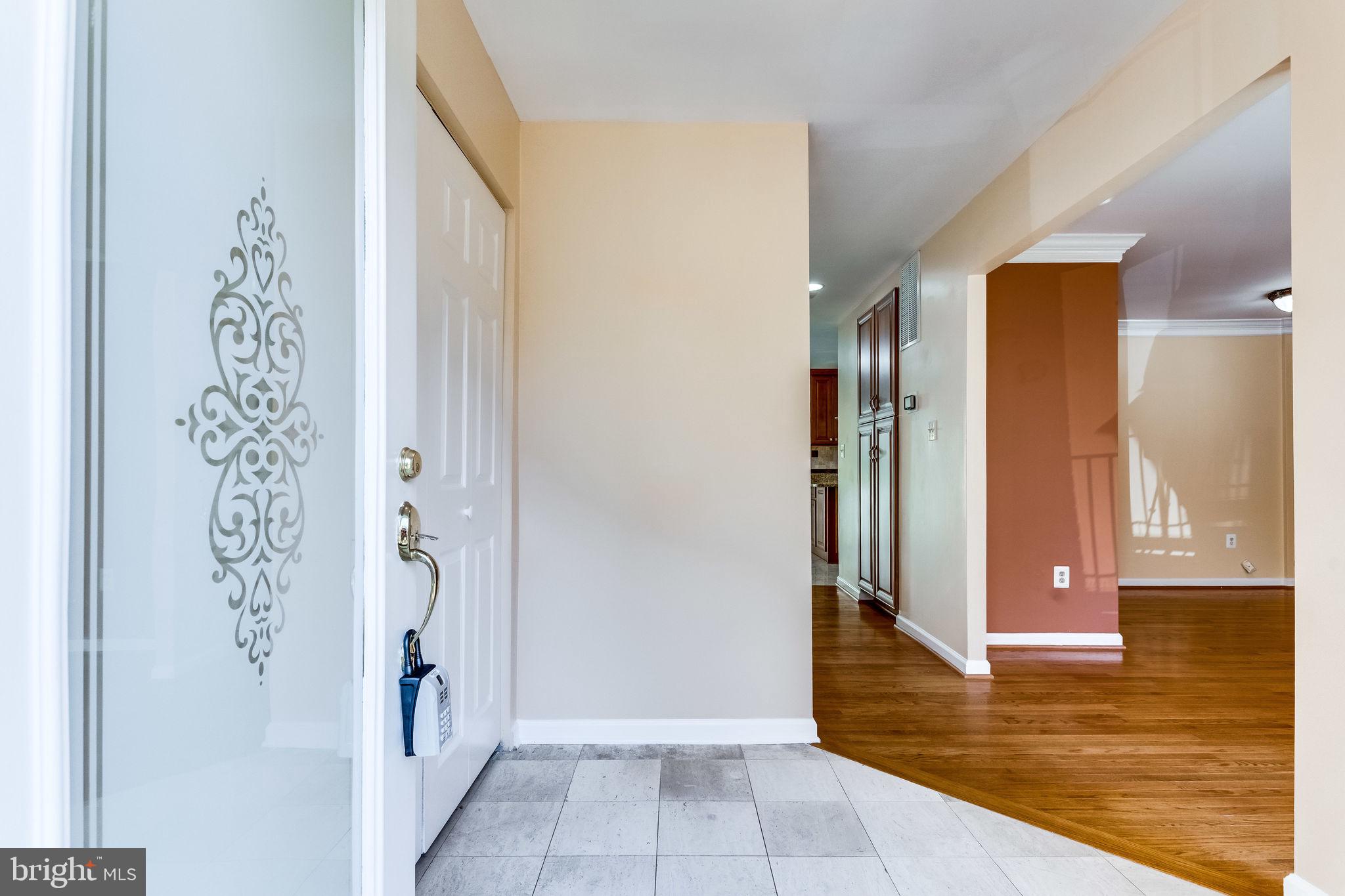 VILLA D ESTE VILLAGE - Residential Lease