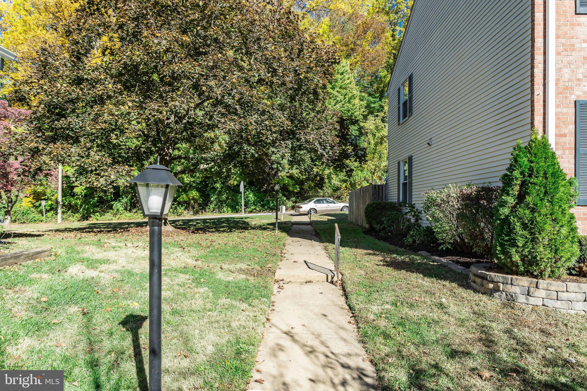 VILLA D ESTE VILLAGE - Residential Lease