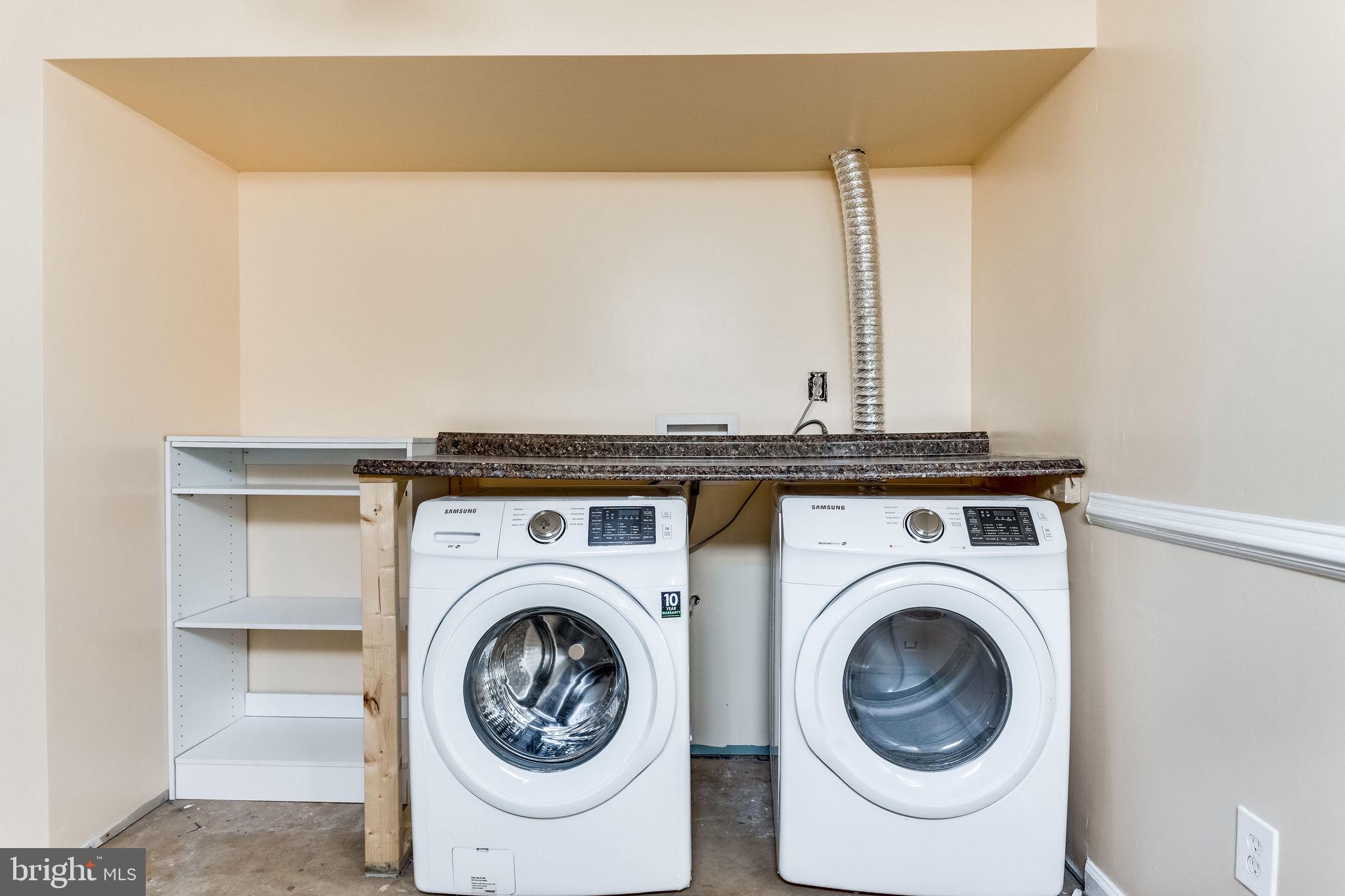 VILLA D ESTE VILLAGE - Residential Lease