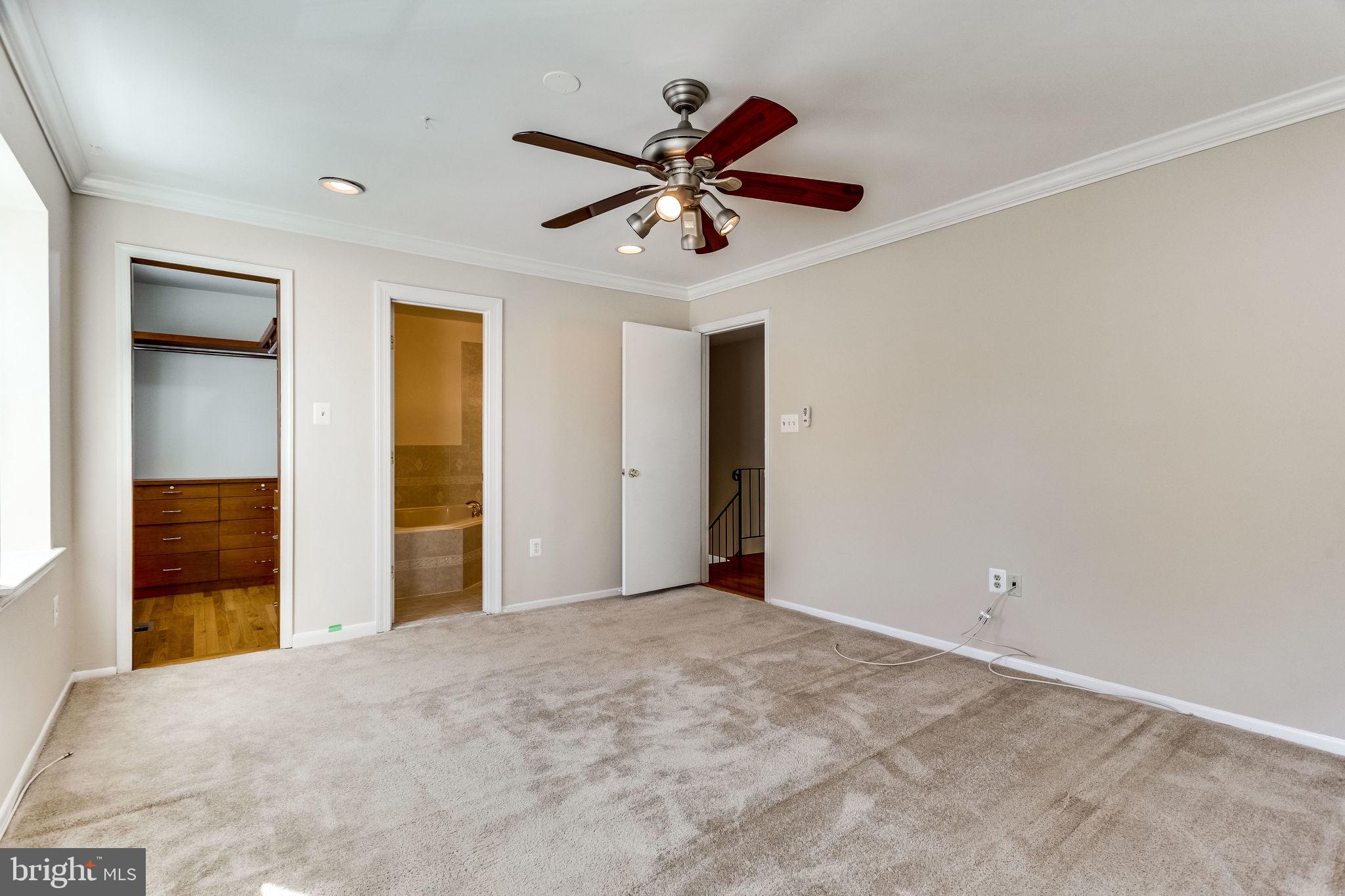 VILLA D ESTE VILLAGE - Residential Lease