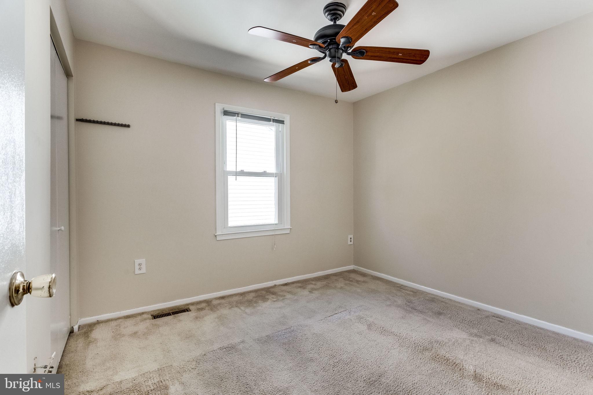 VILLA D ESTE VILLAGE - Residential Lease