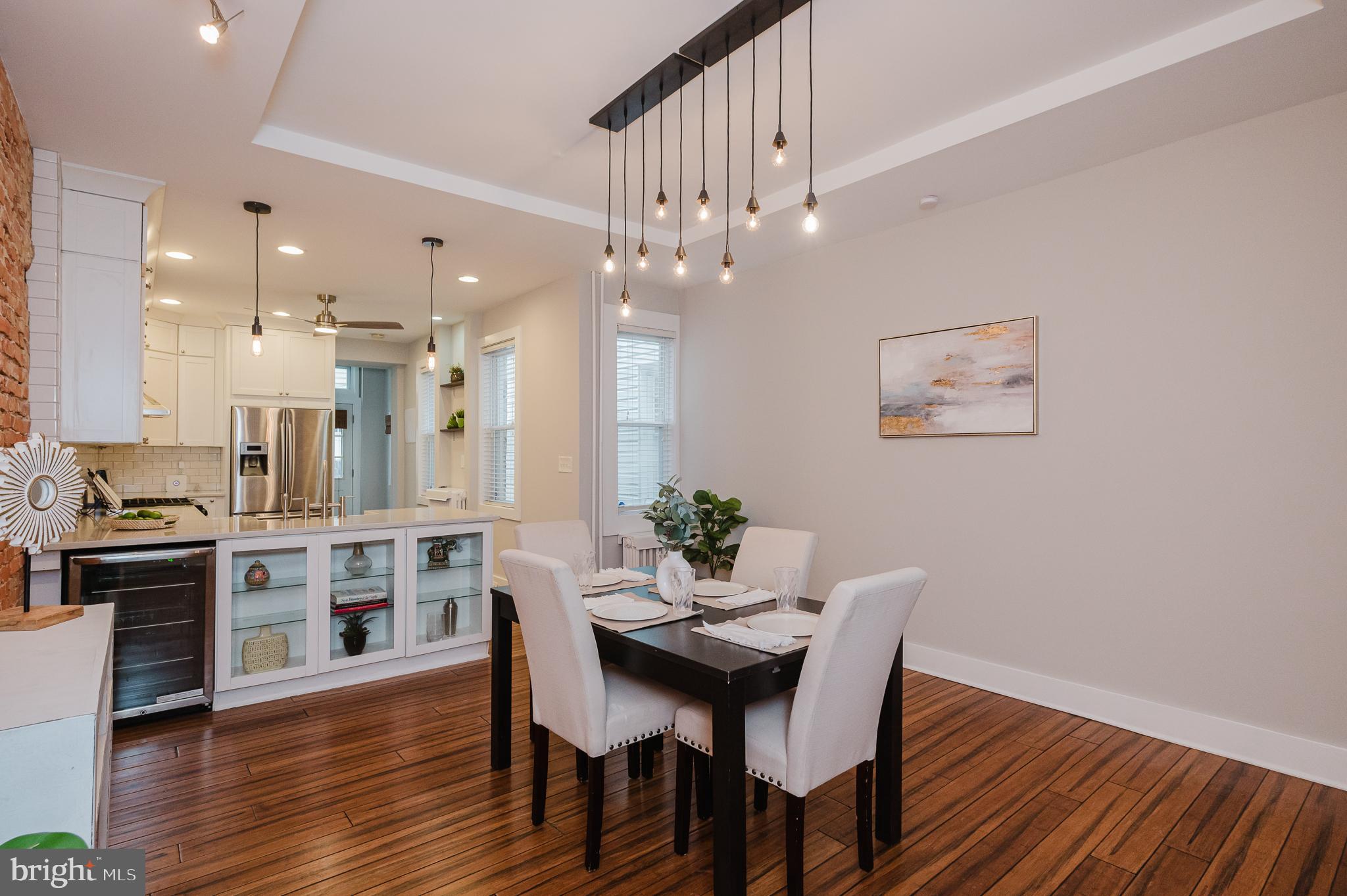 LOCUST POINT - Residential