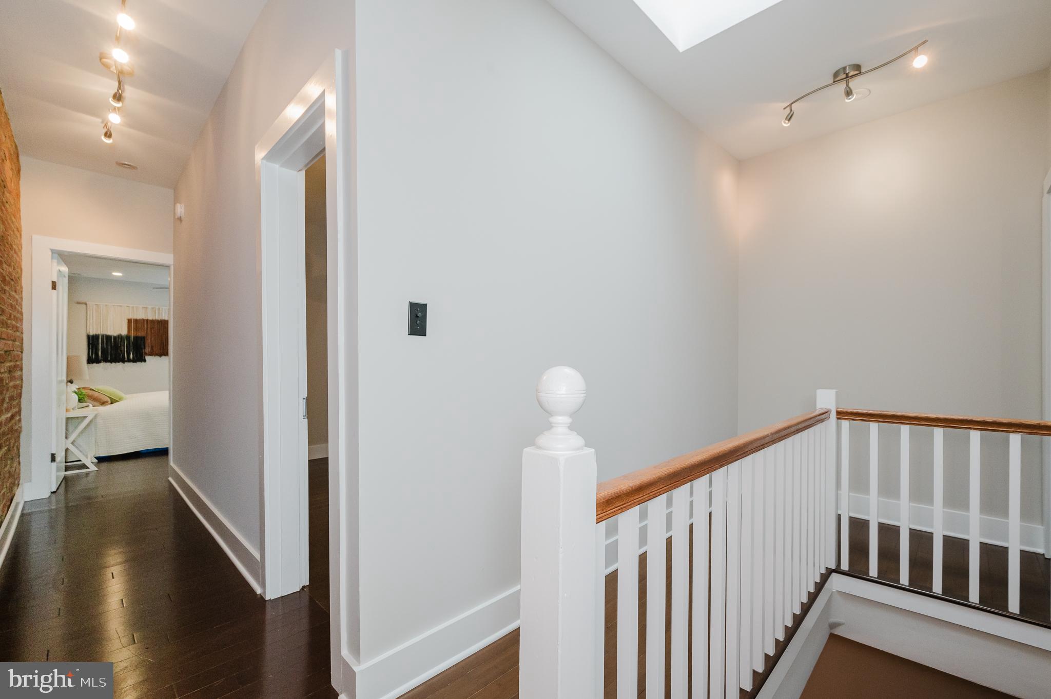 LOCUST POINT - Residential