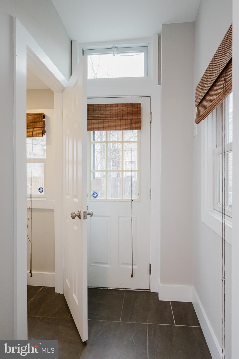 LOCUST POINT - Residential