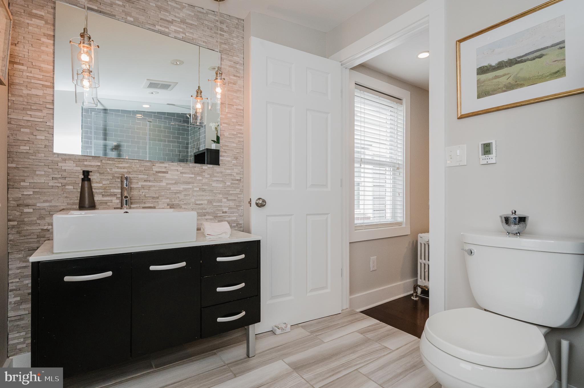 LOCUST POINT - Residential