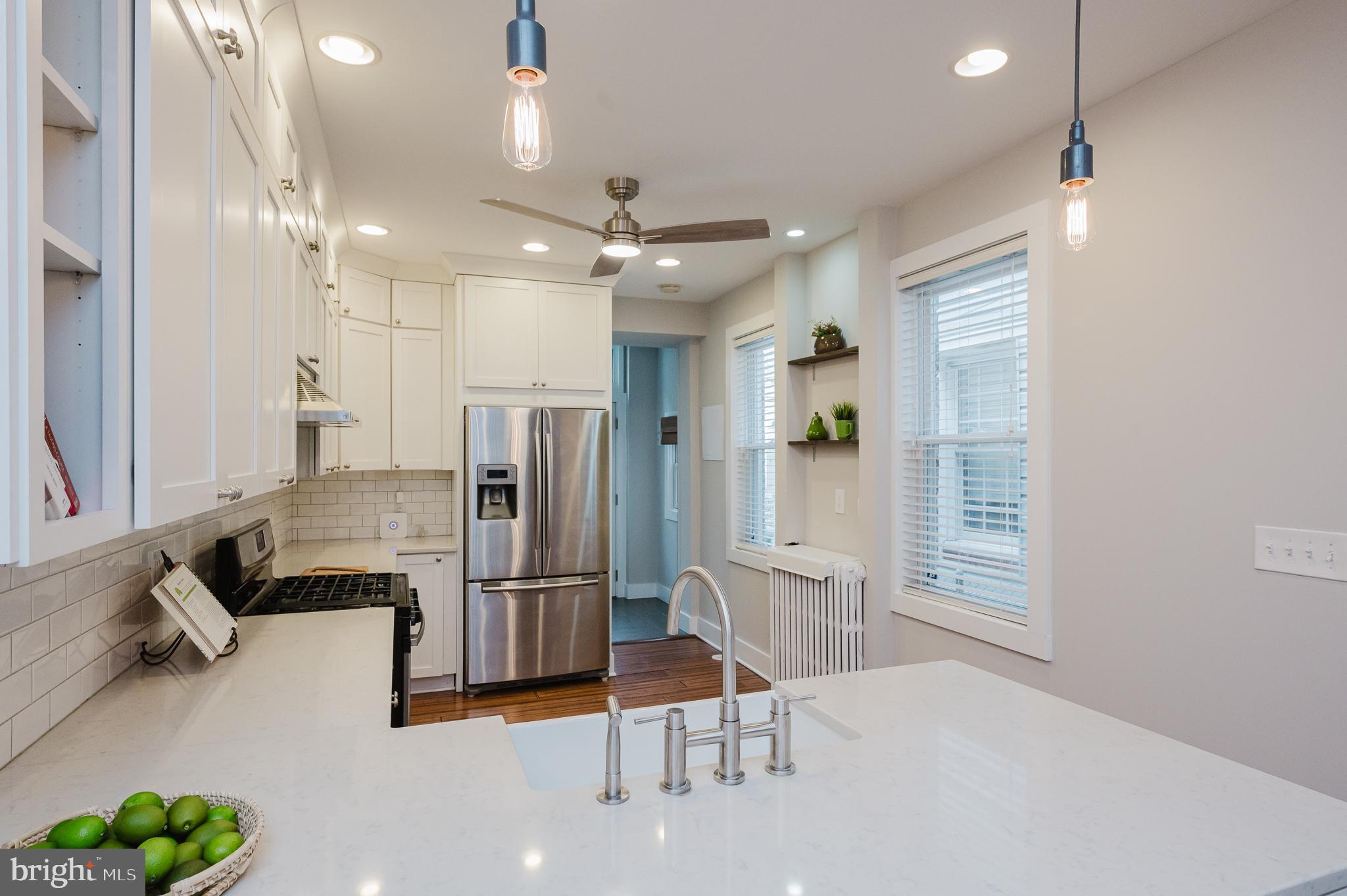 LOCUST POINT - Residential