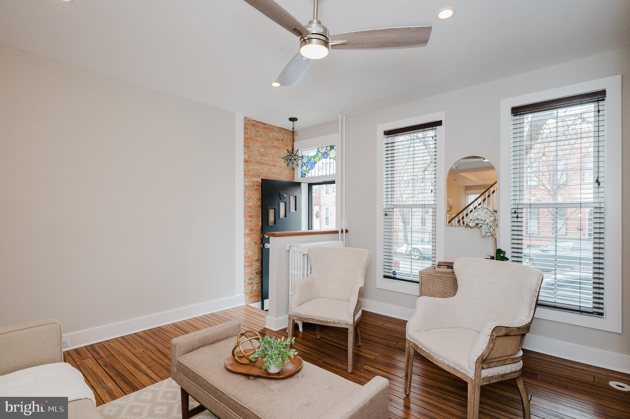 LOCUST POINT - Residential