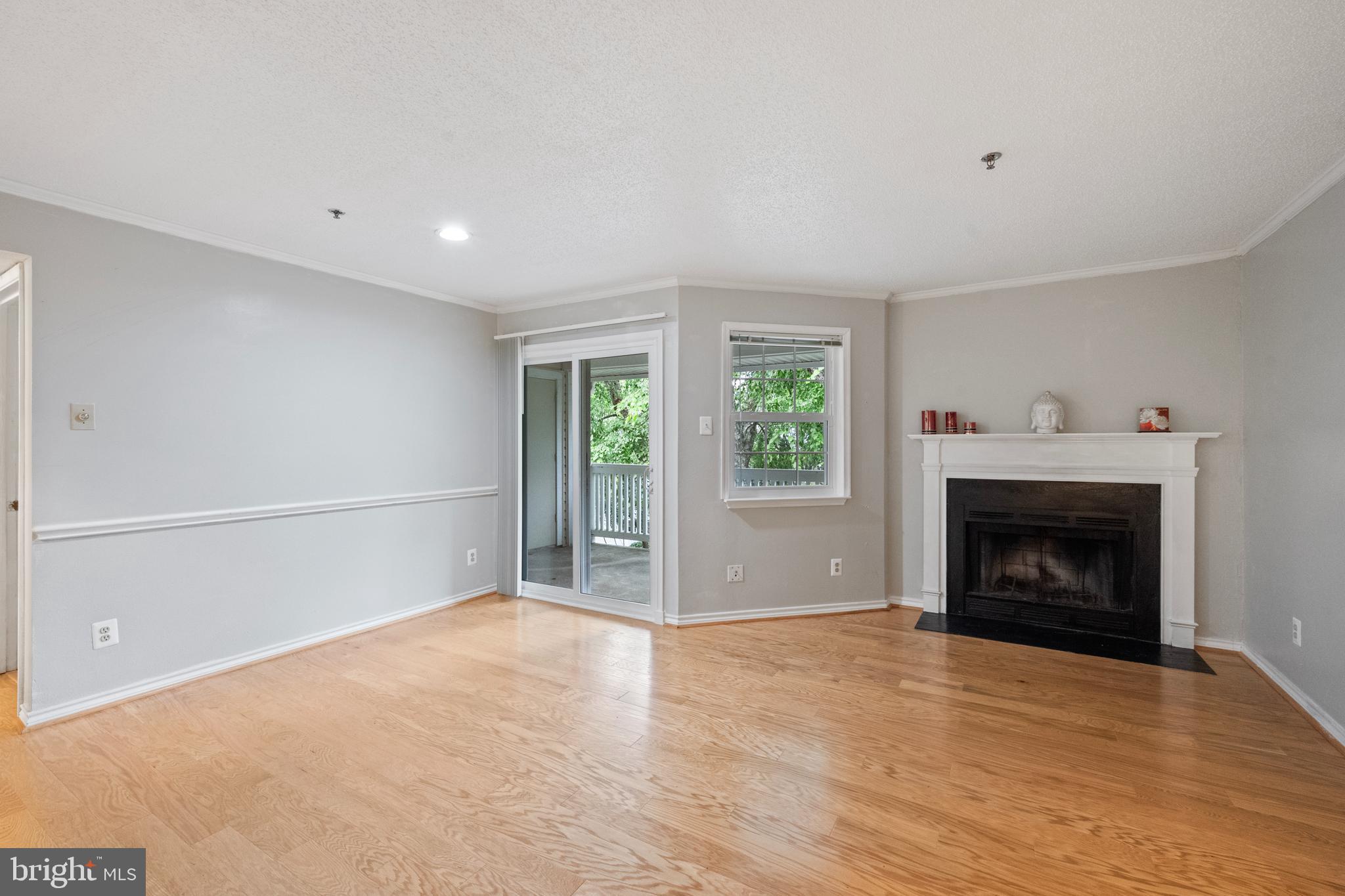 1504 LINCOLN WAY 404
