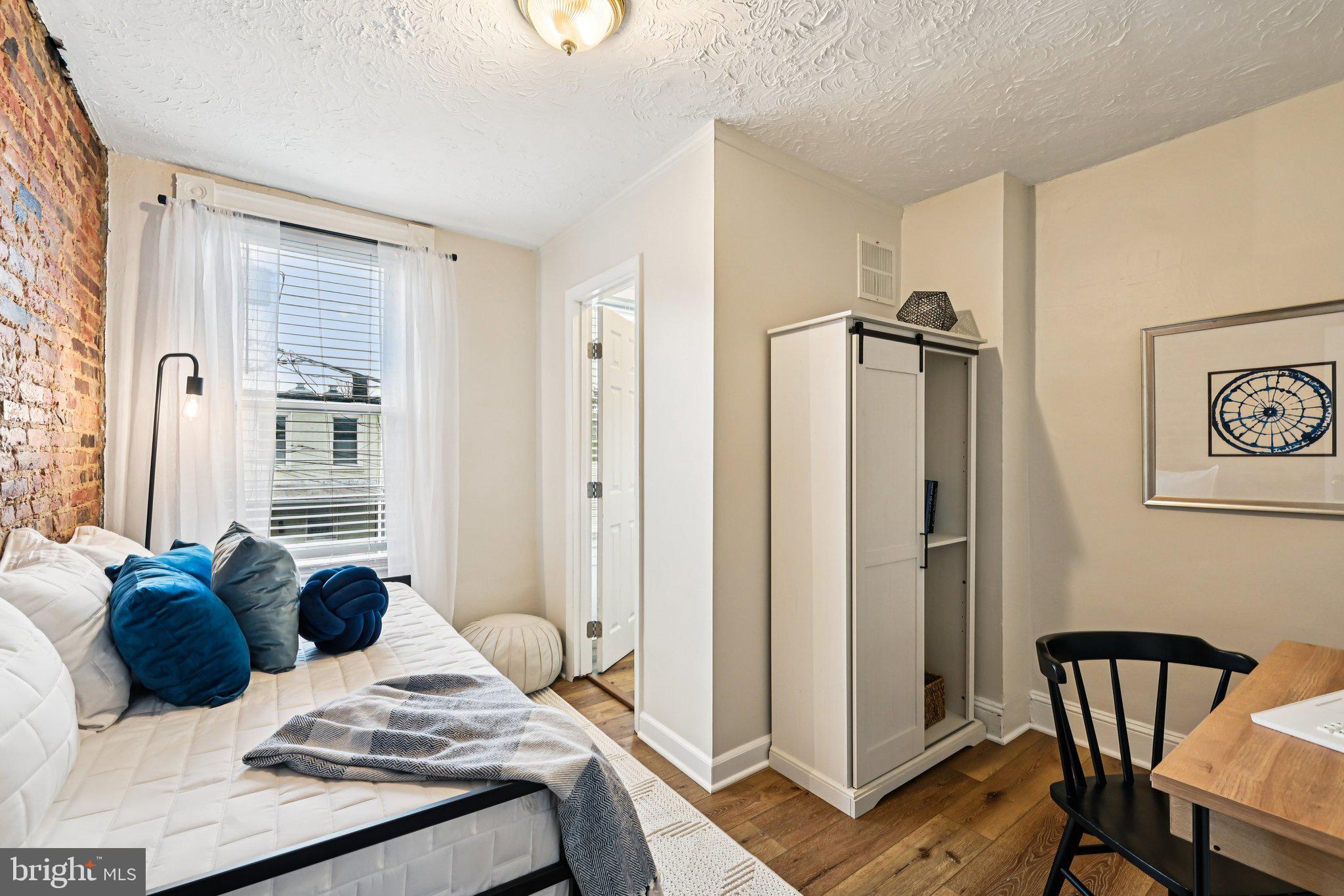 HAMPDEN HISTORIC DISTRICT - Residential