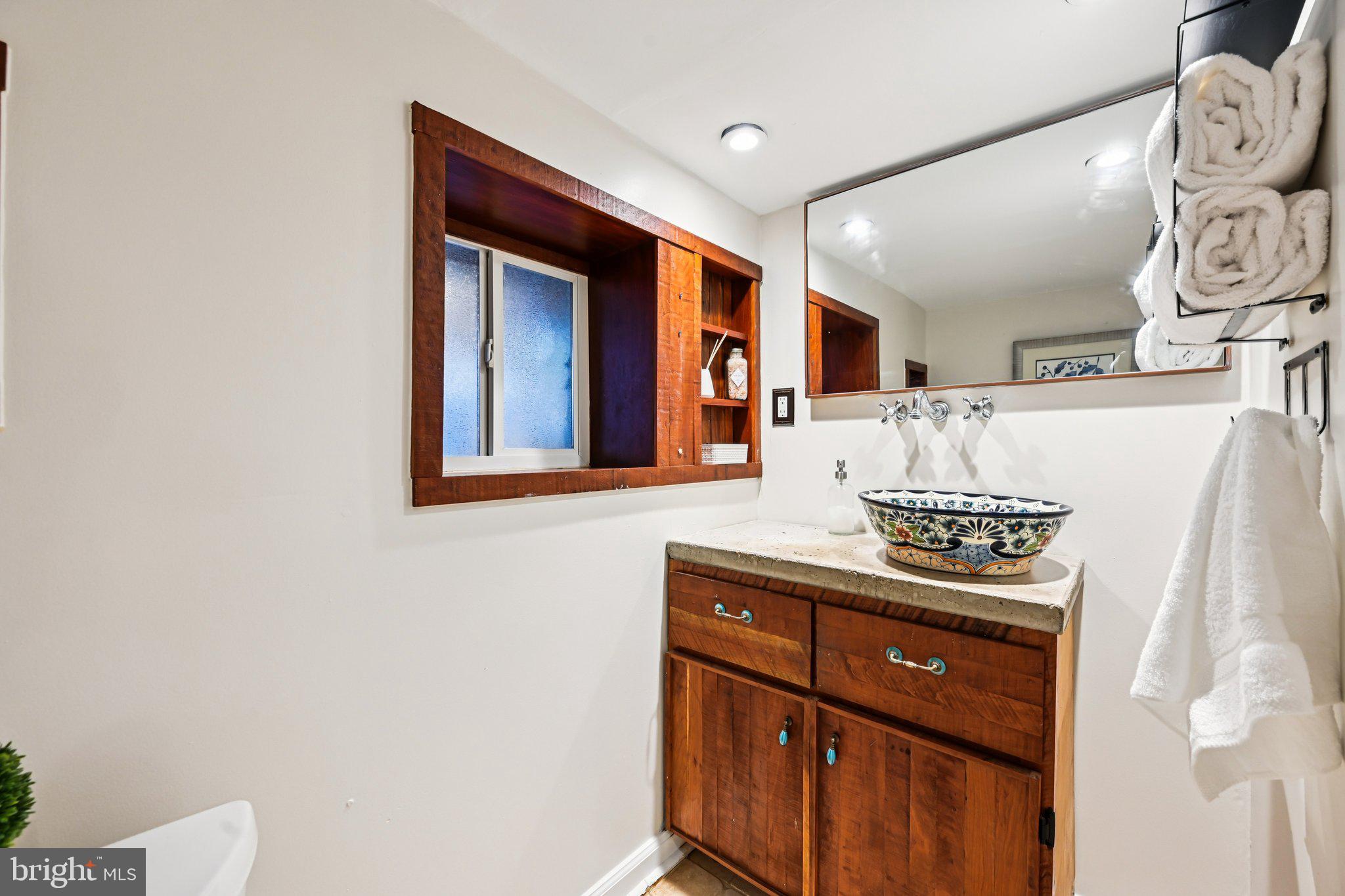 HAMPDEN HISTORIC DISTRICT - Residential