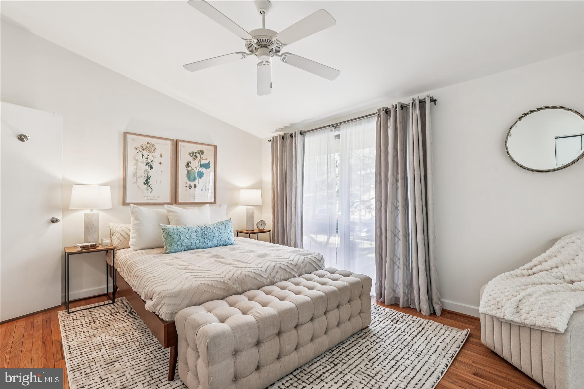 RESTON - Residential