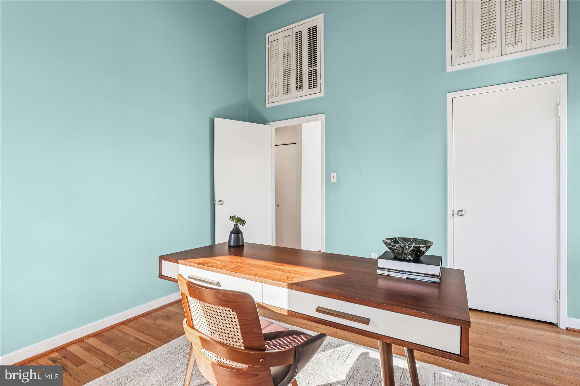 RESTON - Residential