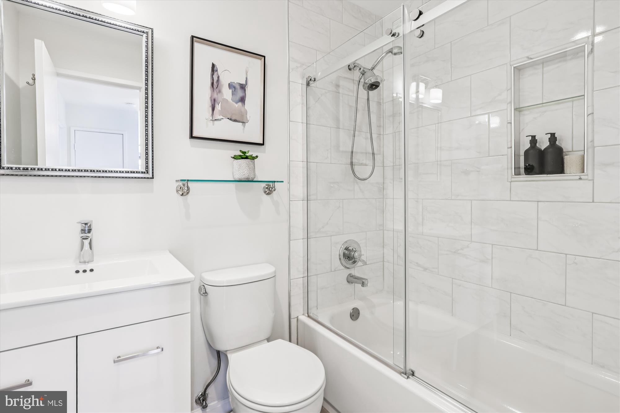 RESTON - Residential