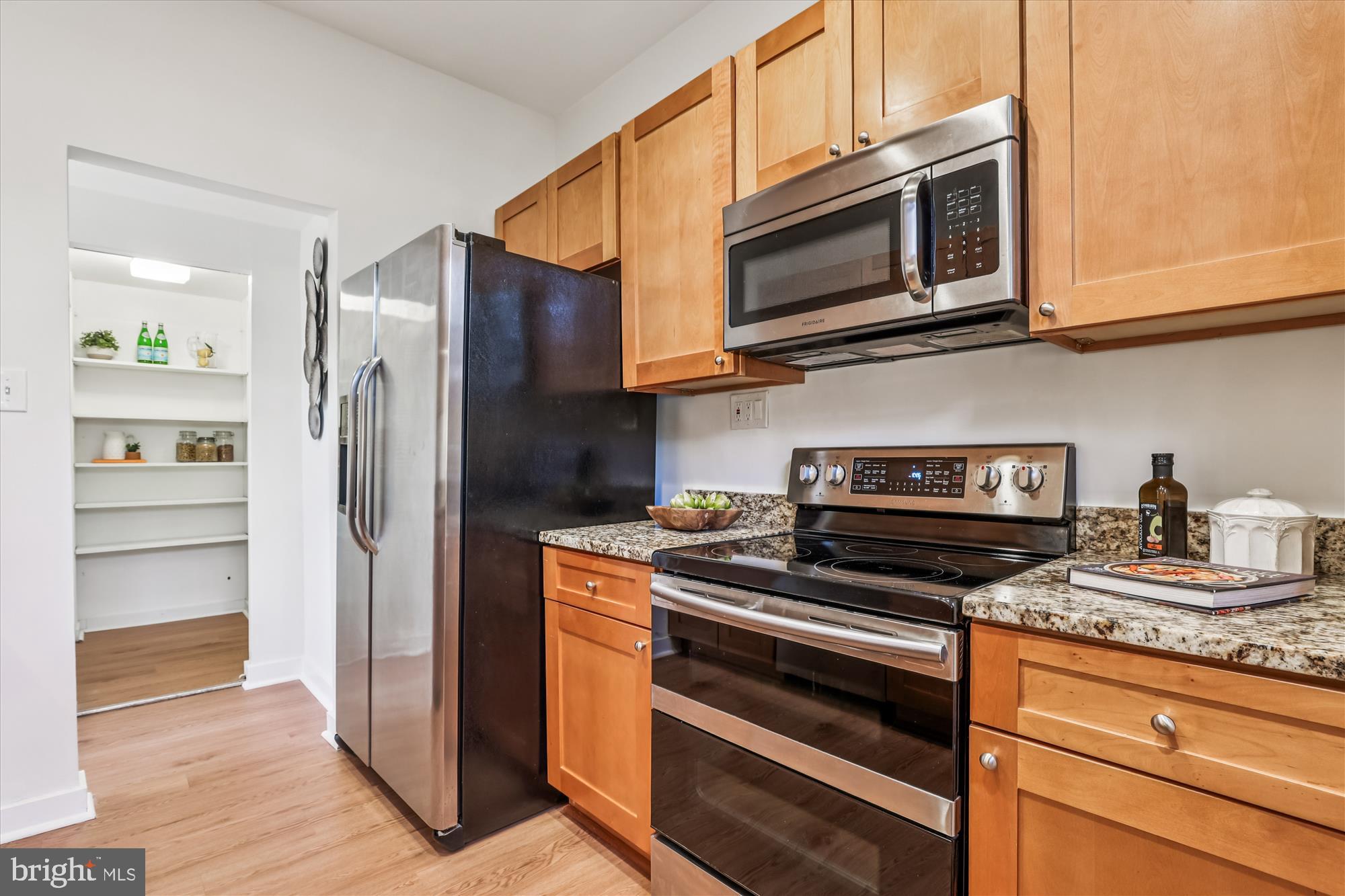 RESTON - Residential